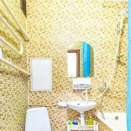 In The Center Of On Romanovskay Sloboda St Apartament
